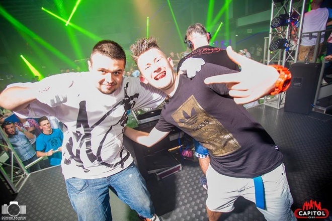 Noc Wariatów w klubie Capitol [31.07.2015] - zdjęcie #159 - eOstroleka.pl