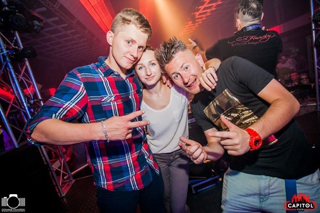 Noc Wariatów w klubie Capitol [31.07.2015] - zdjęcie #158 - eOstroleka.pl