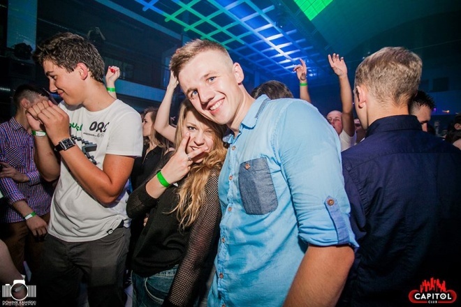 Noc Wariatów w klubie Capitol [31.07.2015] - zdjęcie #25 - eOstroleka.pl