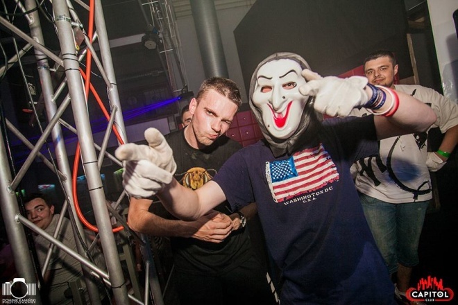 Noc Wariatów w klubie Capitol [31.07.2015] - zdjęcie #155 - eOstroleka.pl