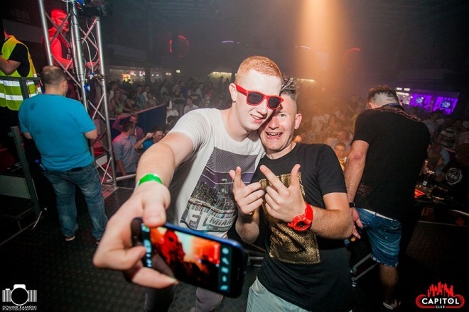 Noc Wariatów w klubie Capitol [31.07.2015] - zdjęcie #151 - eOstroleka.pl