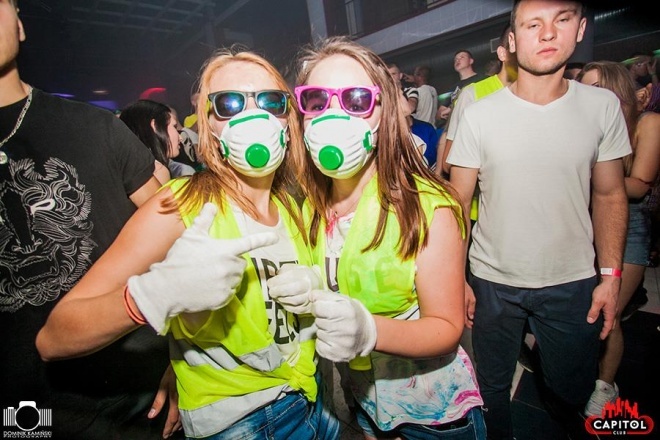 Noc Wariatów w klubie Capitol [31.07.2015] - zdjęcie #2 - eOstroleka.pl