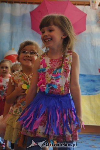 Dzień Hawajski w Punkcie Przedszkolnym Kangurek [31.07.2015] - zdjęcie #41 - eOstroleka.pl