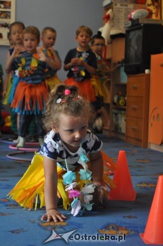 Dzień Hawajski w Punkcie Przedszkolnym Kangurek [31.07.2015] - zdjęcie #27 - eOstroleka.pl
