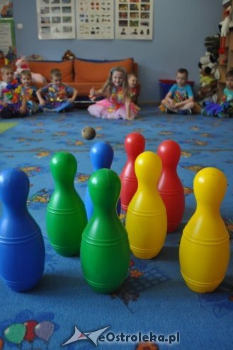 Dzień Hawajski w Punkcie Przedszkolnym Kangurek [31.07.2015] - zdjęcie #25 - eOstroleka.pl