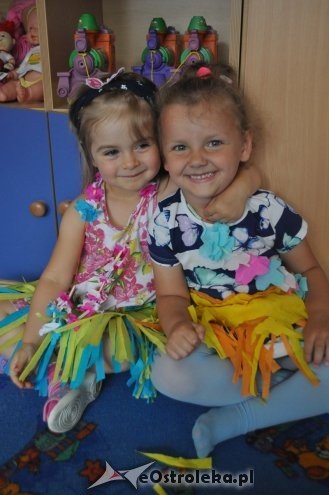 Dzień Hawajski w Punkcie Przedszkolnym Kangurek [31.07.2015] - zdjęcie #23 - eOstroleka.pl