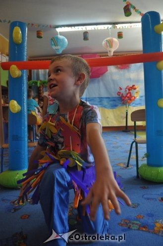 Dzień Hawajski w Punkcie Przedszkolnym Kangurek [31.07.2015] - zdjęcie #20 - eOstroleka.pl