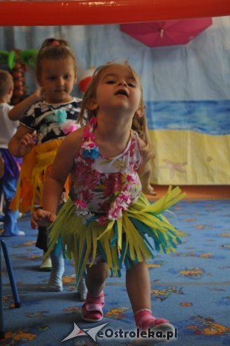 Dzień Hawajski w Punkcie Przedszkolnym Kangurek [31.07.2015] - zdjęcie #19 - eOstroleka.pl