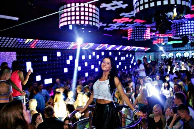 Piękni i Młodzi w Clubie Ibiza Zalesi [01.08.2015] - zdjęcie #74 - eOstroleka.pl