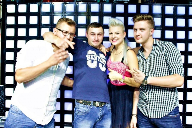 Piękni i Młodzi w Clubie Ibiza Zalesi [01.08.2015] - zdjęcie #142 - eOstroleka.pl