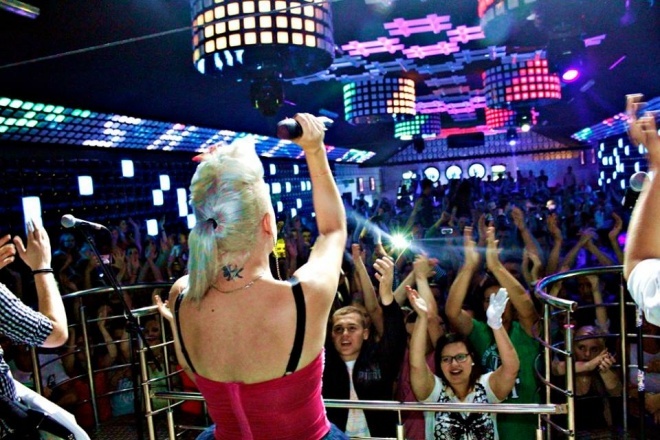 Piękni i Młodzi w Clubie Ibiza Zalesi [01.08.2015] - zdjęcie #261 - eOstroleka.pl