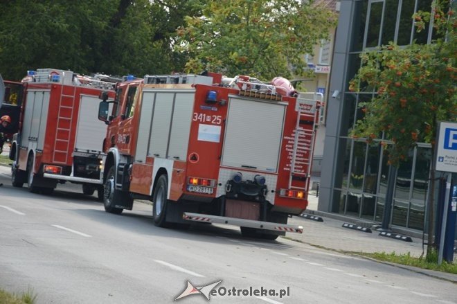 Alarm pożarowy w banku BZ WBK [09.08.2015] - zdjęcie #3 - eOstroleka.pl