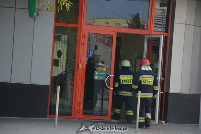 Alarm pożarowy w banku BZ WBK [09.08.2015] - zdjęcie #6 - eOstroleka.pl