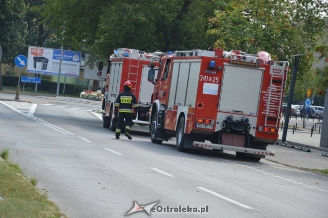 Alarm pożarowy w banku BZ WBK [09.08.2015] - zdjęcie #9 - eOstroleka.pl