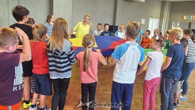 O zagrożonych wyginięciem fokach z uczestnikami półkolonii w Klubie Lokator [11.08.2015] - zdjęcie #21 - eOstroleka.pl