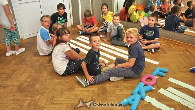 O zagrożonych wyginięciem fokach z uczestnikami półkolonii w Klubie Lokator [11.08.2015] - zdjęcie #10 - eOstroleka.pl