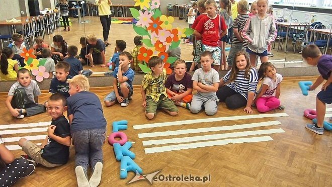 O zagrożonych wyginięciem fokach z uczestnikami półkolonii w Klubie Lokator [11.08.2015] - zdjęcie #9 - eOstroleka.pl