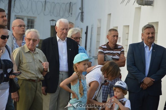 Prezentacja pierwszego muralu w Muzeum Żołnierzy Wyklętych [11.08.2015] - zdjęcie #45 - eOstroleka.pl