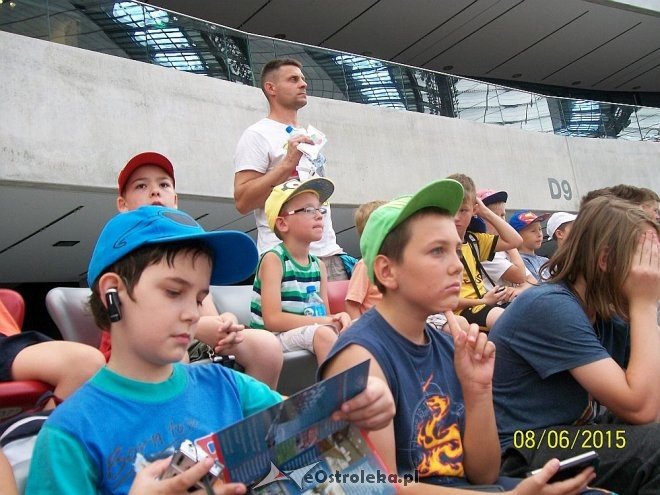 Dzieci z bloków OTBS zwiedziły Stadion Narodowy 12.08.2015] - zdjęcie #21 - eOstroleka.pl