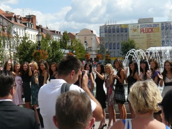 Finalistki Miss Polski na konferencji w Płocku (06.08.09) - zdjęcie #8 - eOstroleka.pl