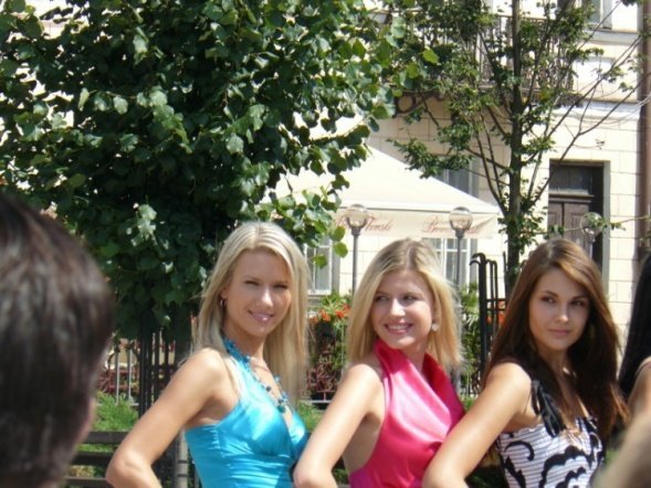 Finalistki Miss Polski na konferencji w Płocku (06.08.09) - zdjęcie #7 - eOstroleka.pl