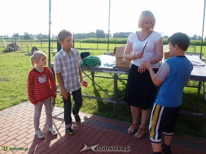Krobia: Świetna zabawa podczas pikniku rodzinnego [12.08.2015] - zdjęcie #77 - eOstroleka.pl