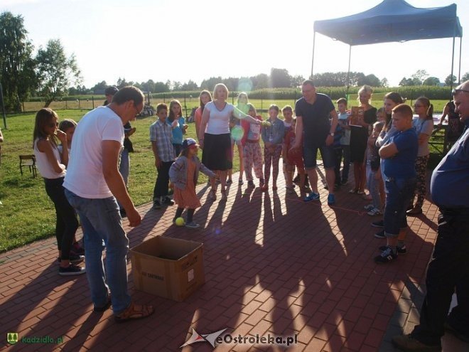 Krobia: Świetna zabawa podczas pikniku rodzinnego [12.08.2015] - zdjęcie #43 - eOstroleka.pl