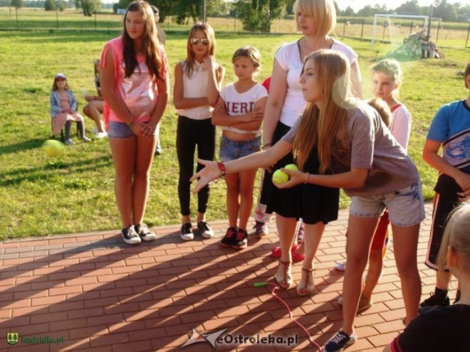 Krobia: Świetna zabawa podczas pikniku rodzinnego [12.08.2015] - zdjęcie #35 - eOstroleka.pl