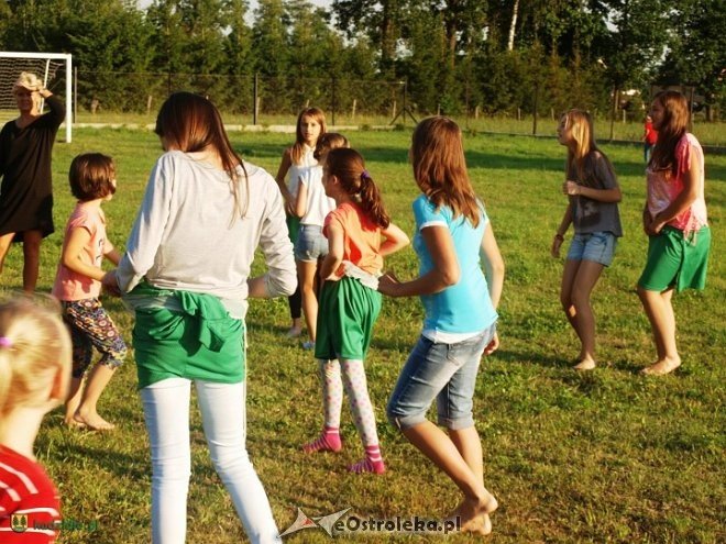 Krobia: Świetna zabawa podczas pikniku rodzinnego [12.08.2015] - zdjęcie #10 - eOstroleka.pl