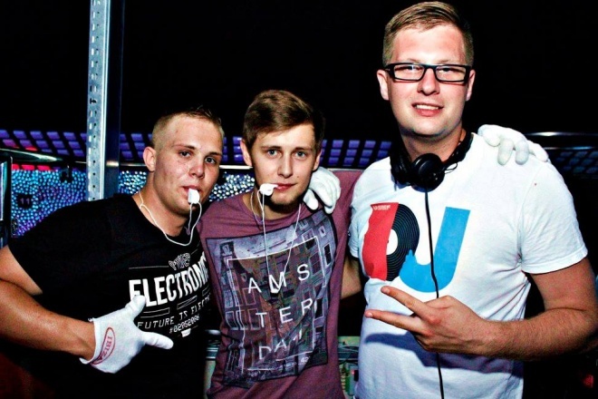 DJ Sequence i Denix w Clubie Ibiza Zalesie [07.08.2015] - zdjęcie #13 - eOstroleka.pl