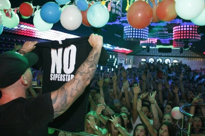 Club Ibiza Zalesie obchodził 9. urodziny [14.08.2015] - zdjęcie #67 - eOstroleka.pl