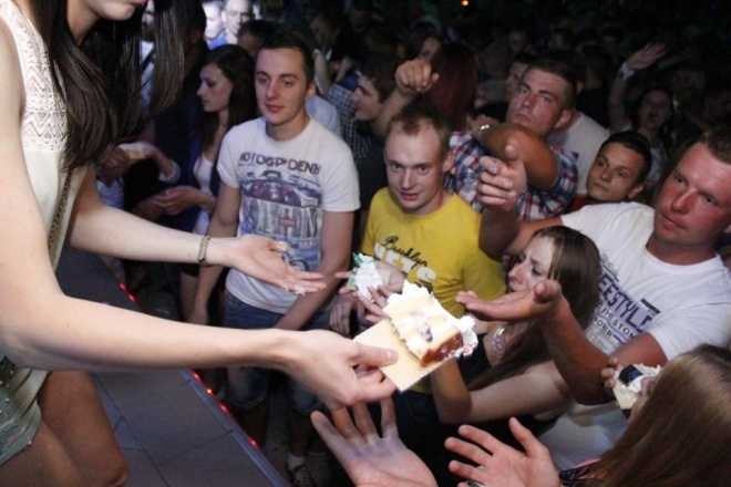 Club Ibiza Zalesie obchodził 9. urodziny [14.08.2015] - zdjęcie #102 - eOstroleka.pl