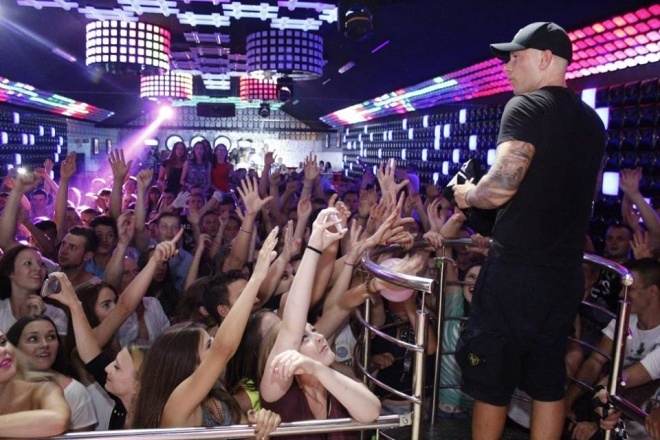 Club Ibiza Zalesie obchodził 9. urodziny [14.08.2015] - zdjęcie #75 - eOstroleka.pl