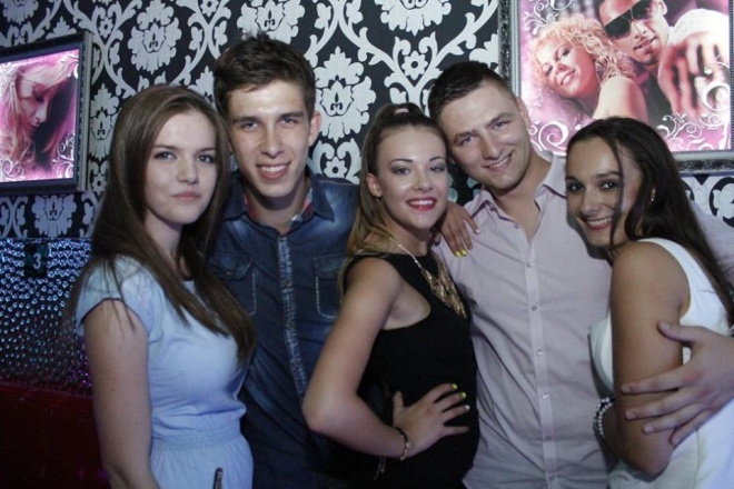 Club Ibiza Zalesie obchodził 9. urodziny [14.08.2015] - zdjęcie #52 - eOstroleka.pl