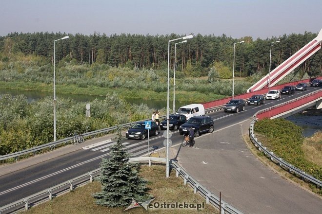Ostrołęka: Kolejna kolizja przy zjeździe z „nowego” mostu [19.08.2015] - zdjęcie #2 - eOstroleka.pl
