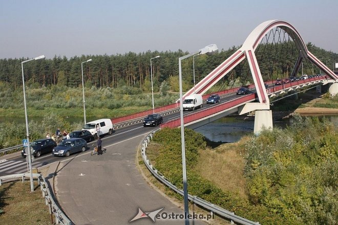 Ostrołęka: Kolejna kolizja przy zjeździe z „nowego” mostu [19.08.2015] - zdjęcie #13 - eOstroleka.pl