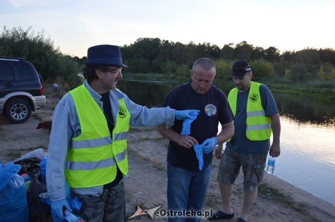 Sprzątanie rzeki Narew [20.08.2015] - zdjęcie #3 - eOstroleka.pl