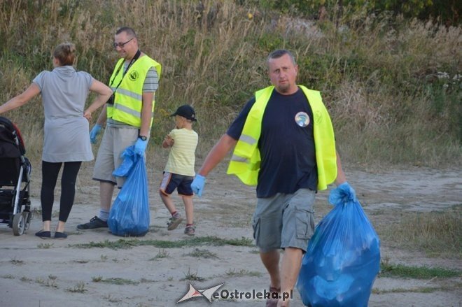 Sprzątanie rzeki Narew [20.08.2015] - zdjęcie #20 - eOstroleka.pl