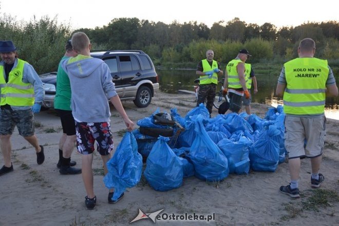 Sprzątanie rzeki Narew [20.08.2015] - zdjęcie #23 - eOstroleka.pl