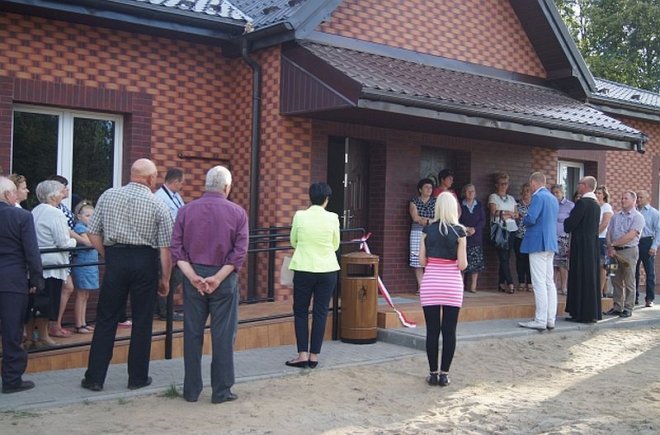 Żebry Stara Wieś z nową świetlicą [21.08.2015] - zdjęcie #2 - eOstroleka.pl