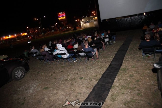 Ostatnie w tym roku „Kino pod Gwiazdami z E.Leclerc” [21.08.2015] - zdjęcie #9 - eOstroleka.pl