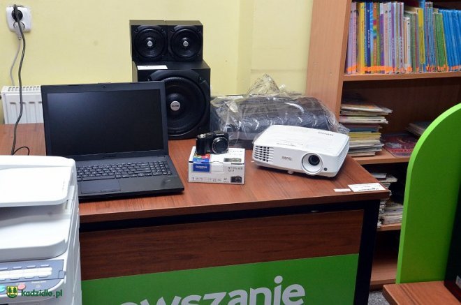 Kadzidło: 150 tys. zł na komputery dla gminnych bibliotek [21.08.2015] - zdjęcie #16 - eOstroleka.pl