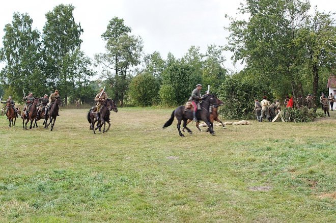 W hołdzie Marynarzom i Ułanom - Rzekuń [23.08.2015] - zdjęcie #50 - eOstroleka.pl