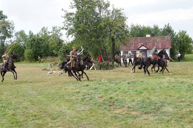 W hołdzie Marynarzom i Ułanom - Rzekuń [23.08.2015] - zdjęcie #49 - eOstroleka.pl