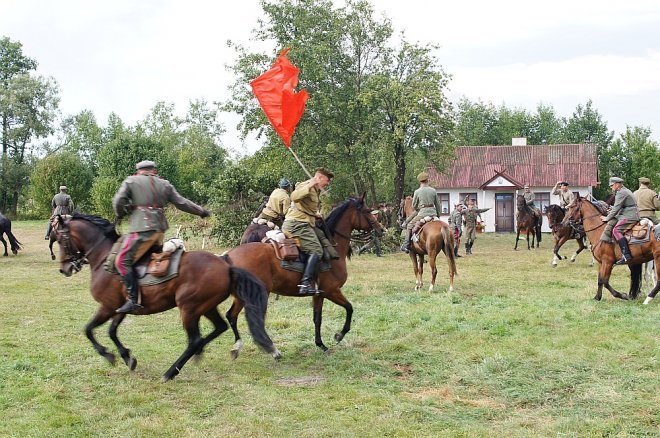 W hołdzie Marynarzom i Ułanom - Rzekuń [23.08.2015] - zdjęcie #33 - eOstroleka.pl