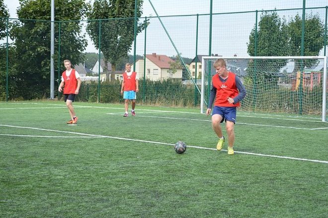 Drużyna „Amatorów” najlepsza w piłkarskim turnieju o puchar wójta gminy Łyse [23.08.2015] - zdjęcie #13 - eOstroleka.pl