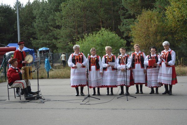 Festyn na zakończenie wakacji w Serafinie [25.08.2015] - zdjęcie #48 - eOstroleka.pl