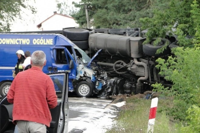 wypadek w miejscowości Żebry -Chudek (18.08.09) - zdjęcie #5 - eOstroleka.pl