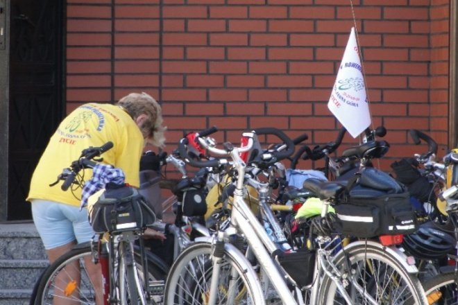 Pielgrzymka rowerowa na Jasną Górę (20.08.09) - zdjęcie #16 - eOstroleka.pl