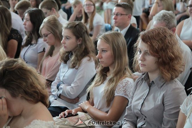 Rozpoczęcie roku szkolnego 2015/2016 w I Liceum Ogólnokształcącym w Ostrołęce [01.09.2015] - zdjęcie #39 - eOstroleka.pl
